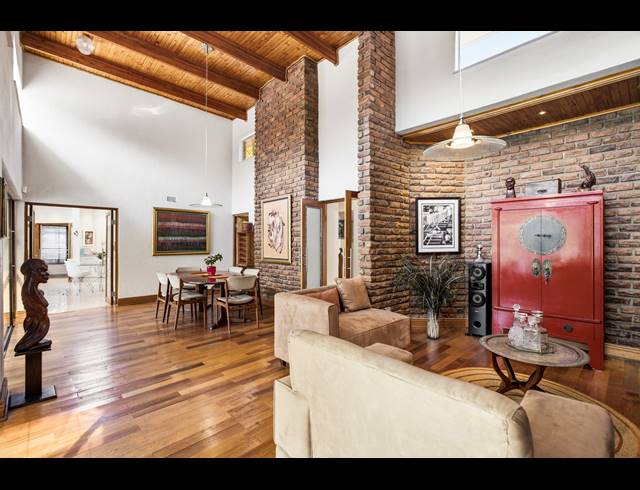 5 BEDROOM HOUSE FOR SALE IN BRYANSTON